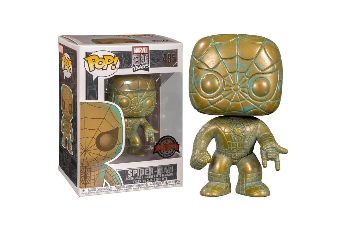 Funko Pop! Marvel 80 Years - Spider-Man 495 Special Edition Figure + Pop Protector