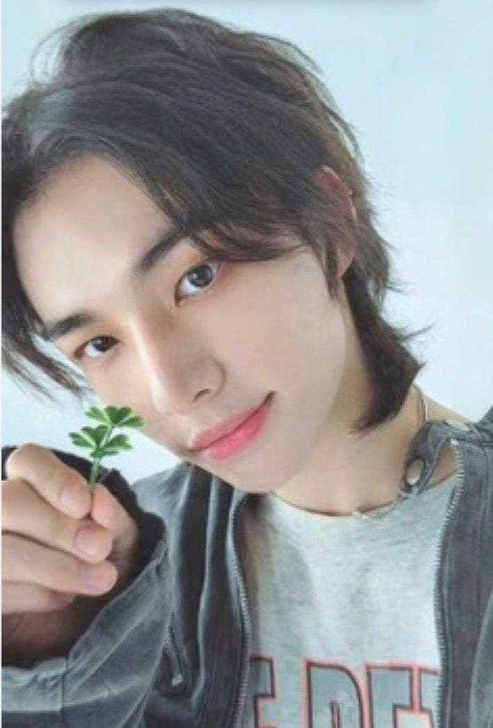K-POP STRAY KIDS Social Path / Super Bowl -Japanese ver.- STANDARD HYUNJIN OFFICIAL PHOTOCARD