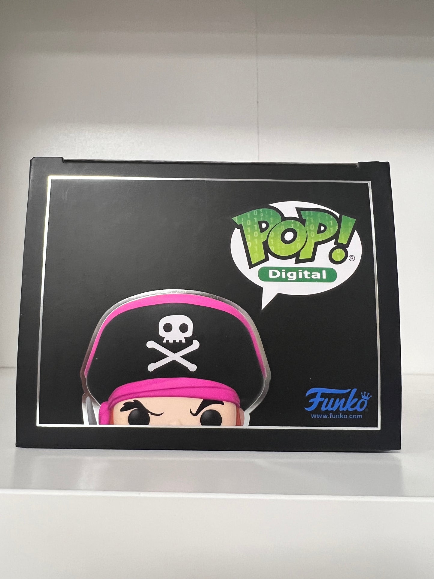 Funko Pop! Digital : Scooby-Doo! NFT Release The Ghost of Redbeard 35 1550 PCS + Pop Protector