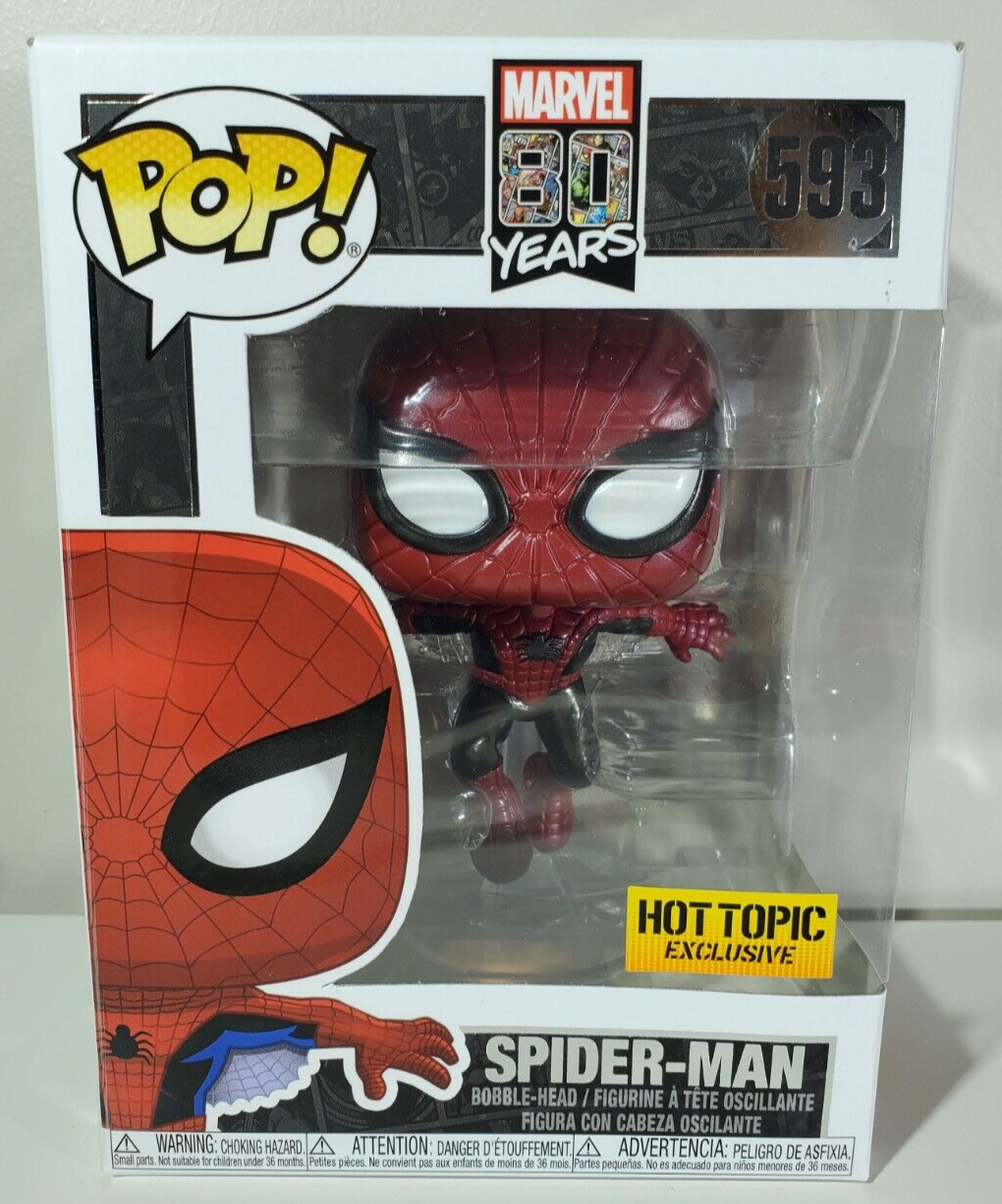 Spider-man Funko Pop! Marvel 593 with Pop Protector Metallic Hot Topic Exclusive + Protector