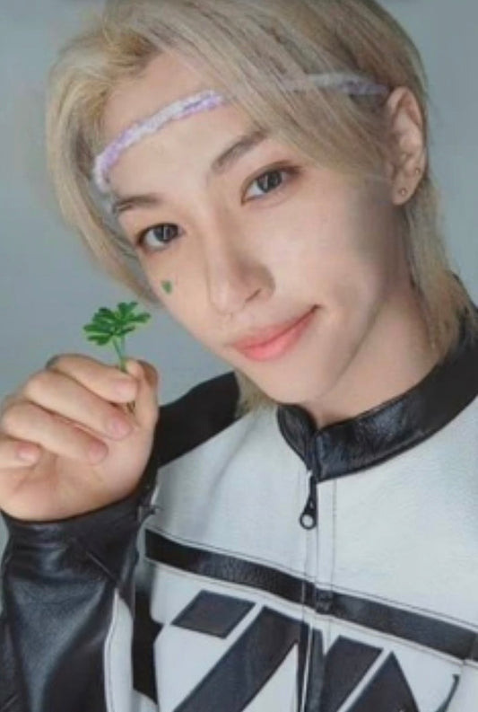 K-POP STRAY KIDS Social Path / Super Bowl -Japanese ver.- STANDARD FELIX OFFICIAL PHOTOCARD