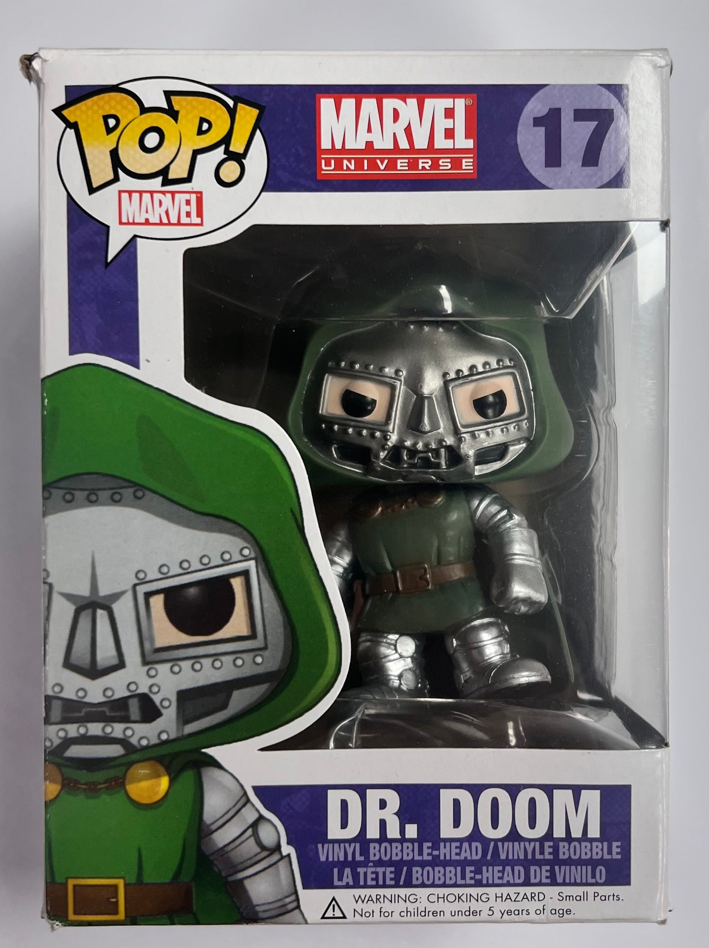 Funko Pop! Marvel Universe - Dr. Doom 17 (VAULTED RARE) Figure + Pop Protector