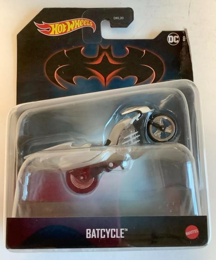 NEW Mattel Hot Wheels Batman BATCYCLE 1:50 Scale Vehicle Wave 3