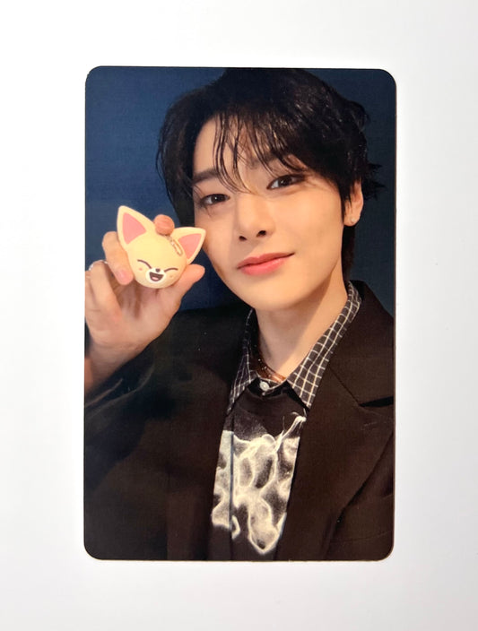 K-pop Stray Kids SKZOO Tamagotchi & Case Set I.N Official Photocard