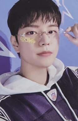 K-POP STRAY KIDS 2025 Season’s Greetings [The Street Kids] SEUNGMIN OFFICIAL PHOTOCARD