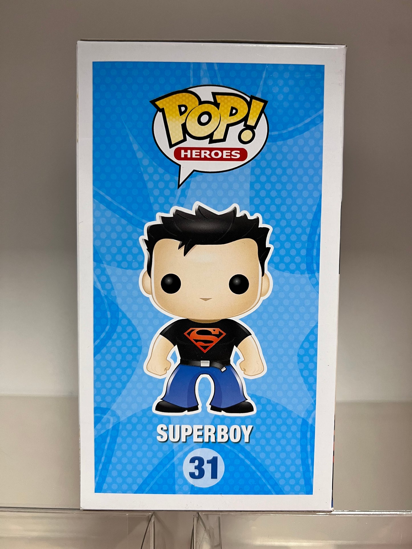 DC UNIVERSE SUPERBOY 31 FUNKO POP FIGURE+ PROTECTOR (VAULTED RARE)