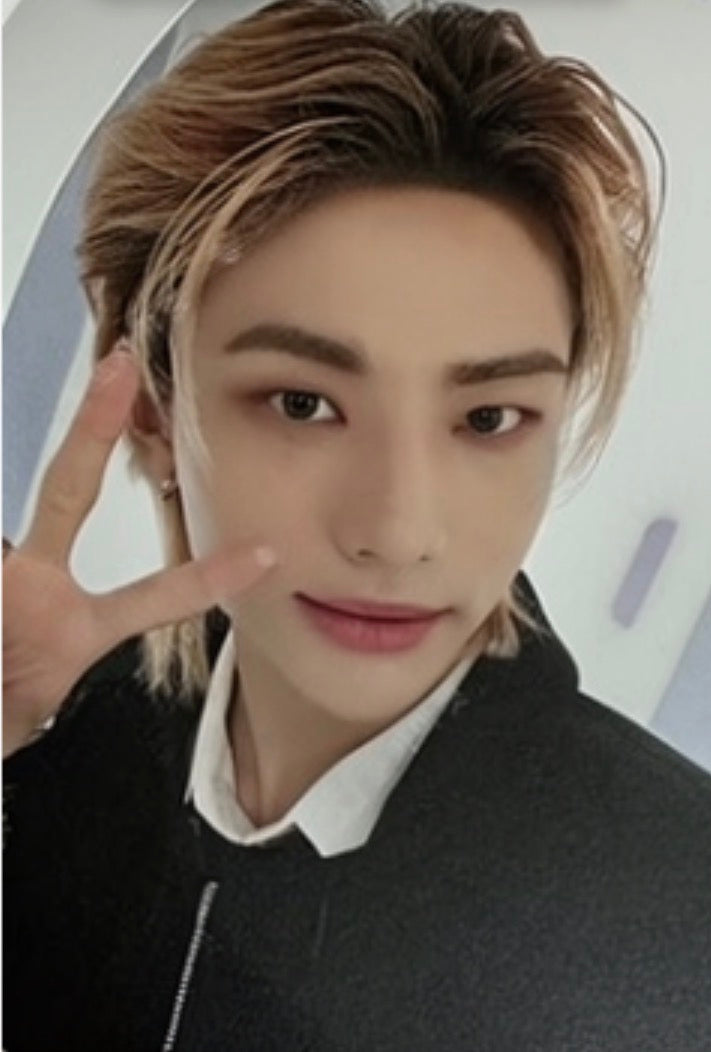K-POP STRAY KIDS 3RD FANMEETING PILOT : FOR ★★★★★ SPECIAL EVENT HYUNJIN OFFICIAL PHOTOCARD