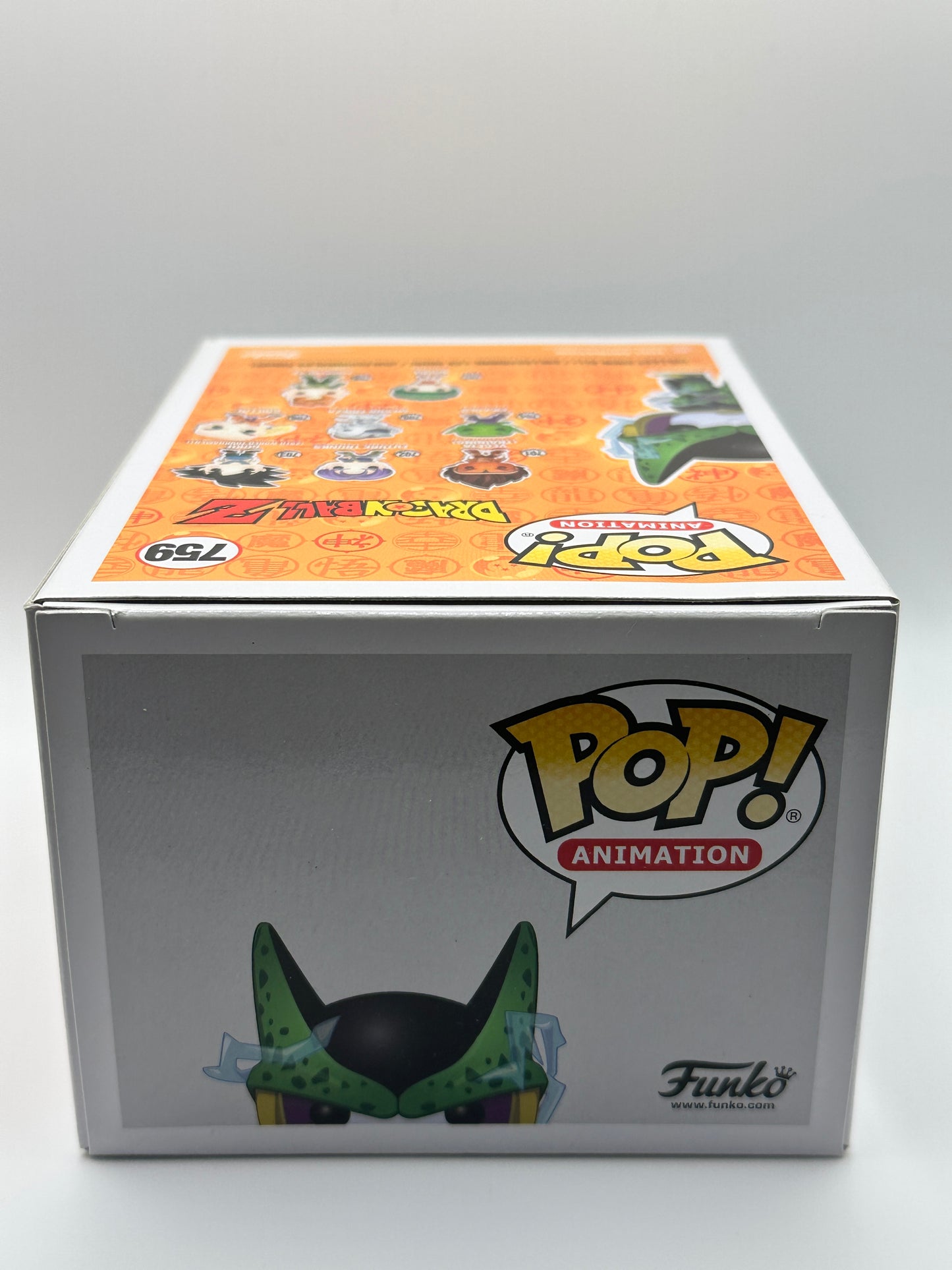 Funko Pop! Vinyl: Dragon Ball Z - Perfect Cell (GITD) - ECCC 2020 Official Con Sticker + PoP Protector