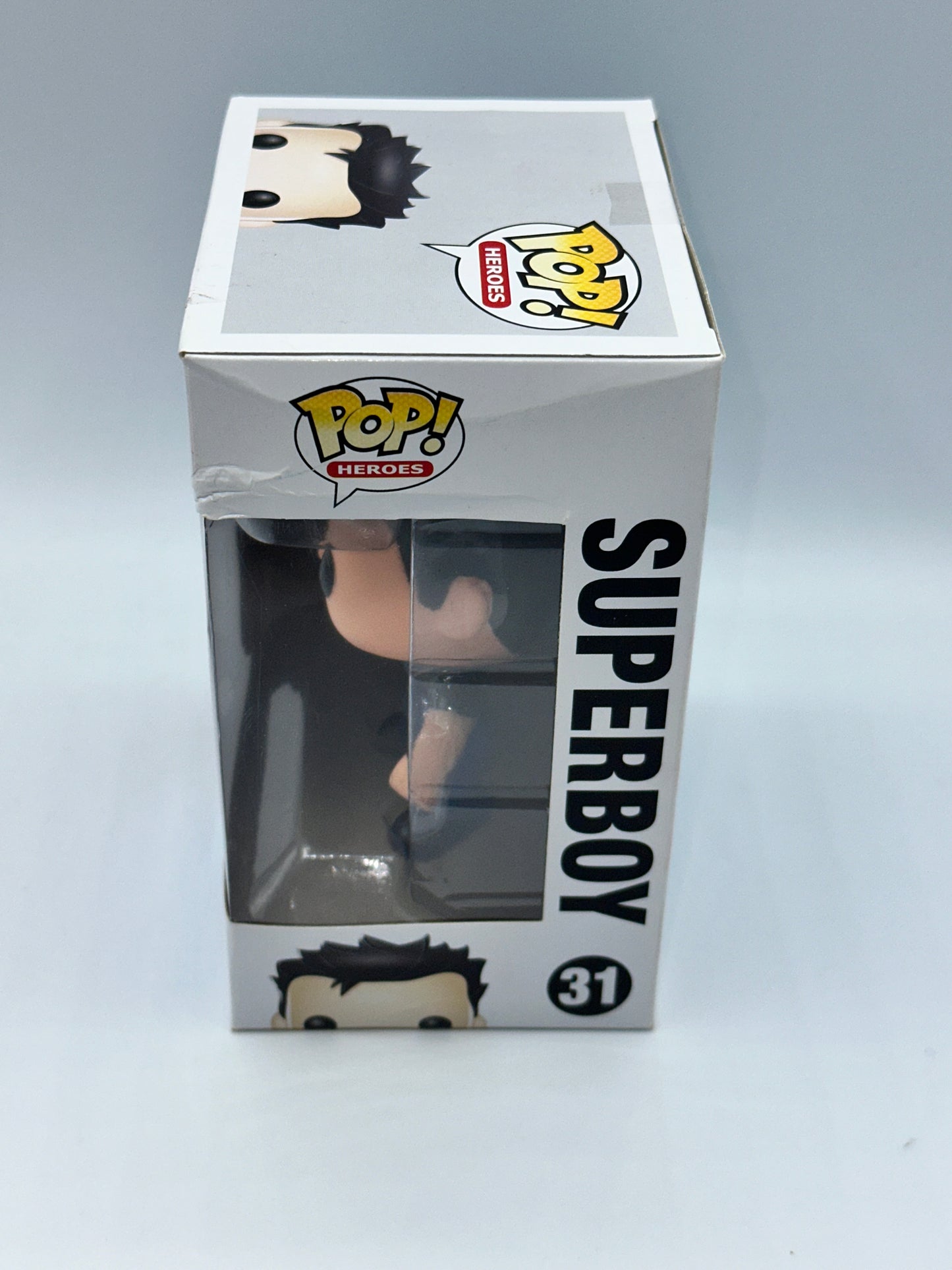 DC UNIVERSE SUPERBOY 31 FUNKO POP! (BOX CREASE) + PROTECTOR