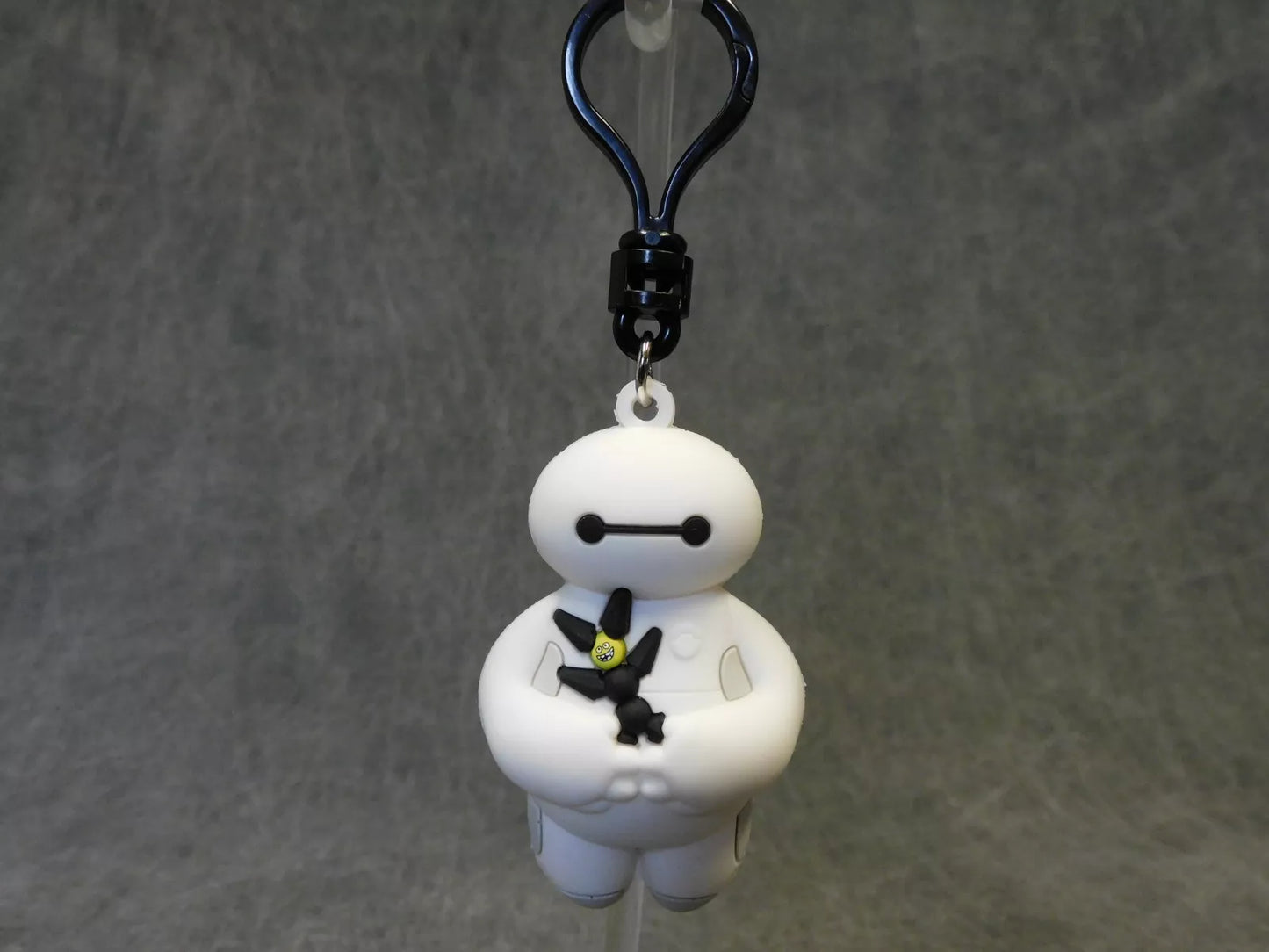 Disney Movie New Big Hero 6 Baymax holding Megabot Series 50 From Blind Bag Key Chain 3D Foam Bag Clip Figural figure Monogram